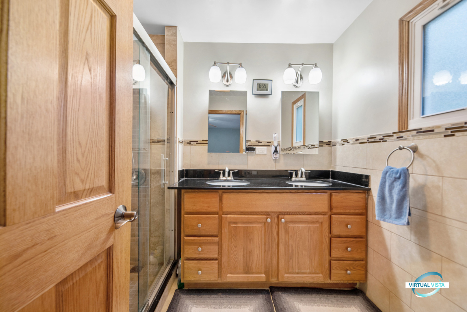 305 Geneva Road Glen Ellyn, IL 60137 - Photo 13 of 28