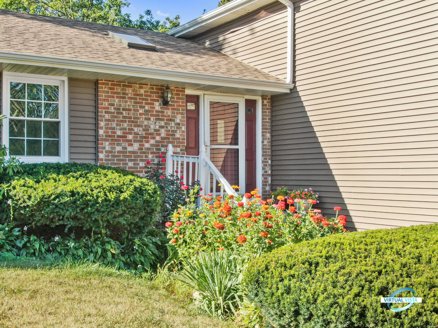305 Geneva Road Glen Ellyn, IL 60137 - Photo 3 of 28