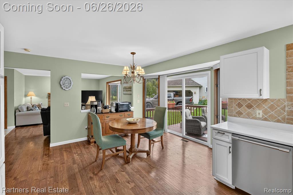 627 West Caledonia Street Howell, MI 48843 - Photo 16 of 66