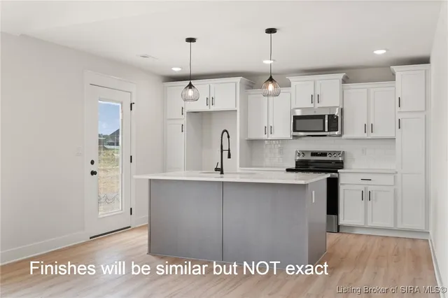 $304,900 | 13940 Deer Run Trace, Unit LOT 418, Floyds Knobs, IN 47143