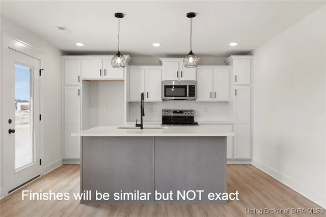 $304,900 | 13940 Deer Run Trace, Unit LOT 418, Floyds Knobs, IN 47143