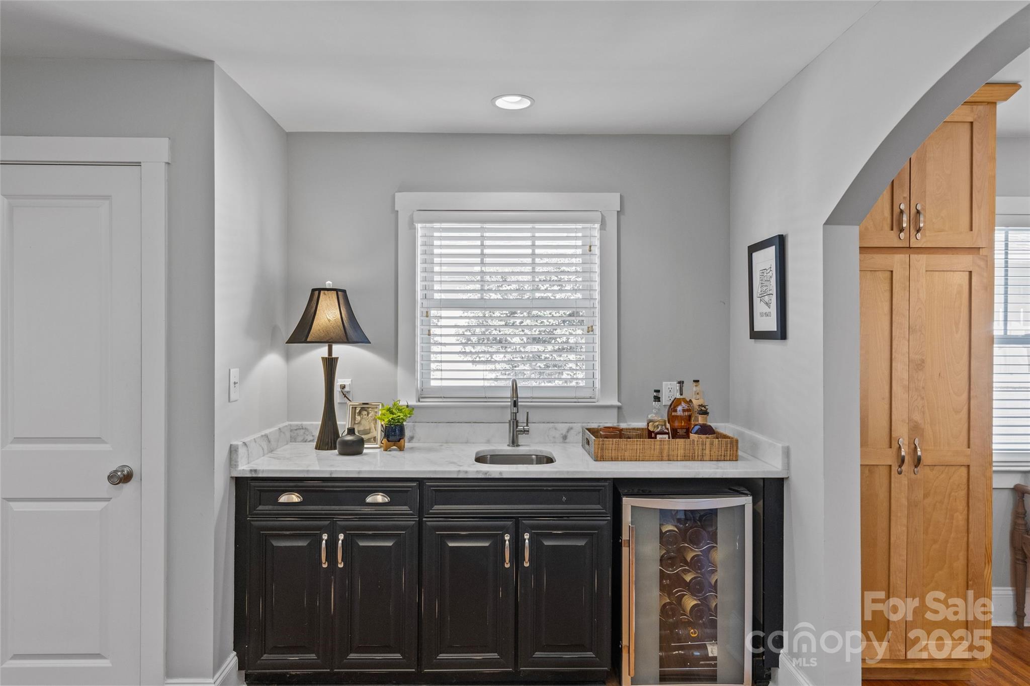 1810 Club Road Charlotte, NC 28205 - Photo 9 of 47 Gallery Image 9