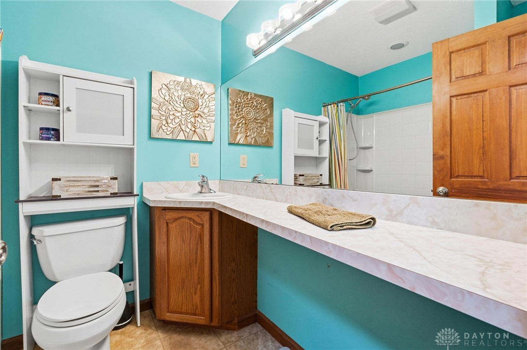 992 Spinning Road Dayton, OH 45431 - Photo 22 of 38 Gallery Image 22