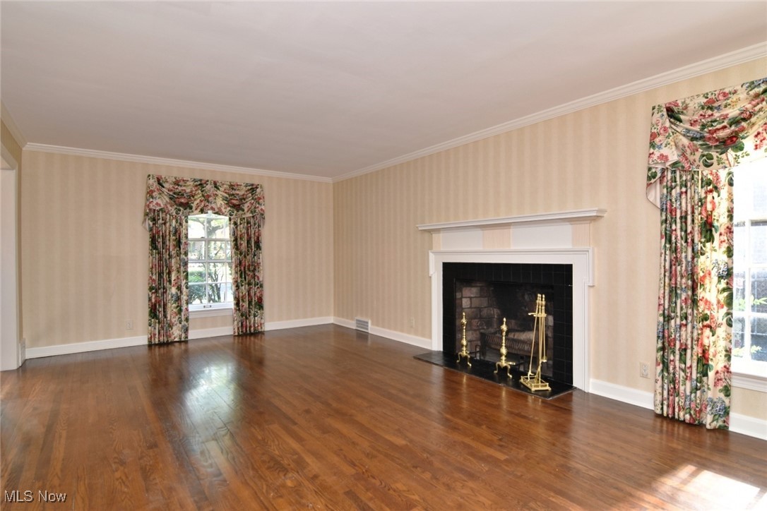 3898 Tyndall Road Cleveland, OH 44118 - Photo 4 of 38 Gallery Image 4