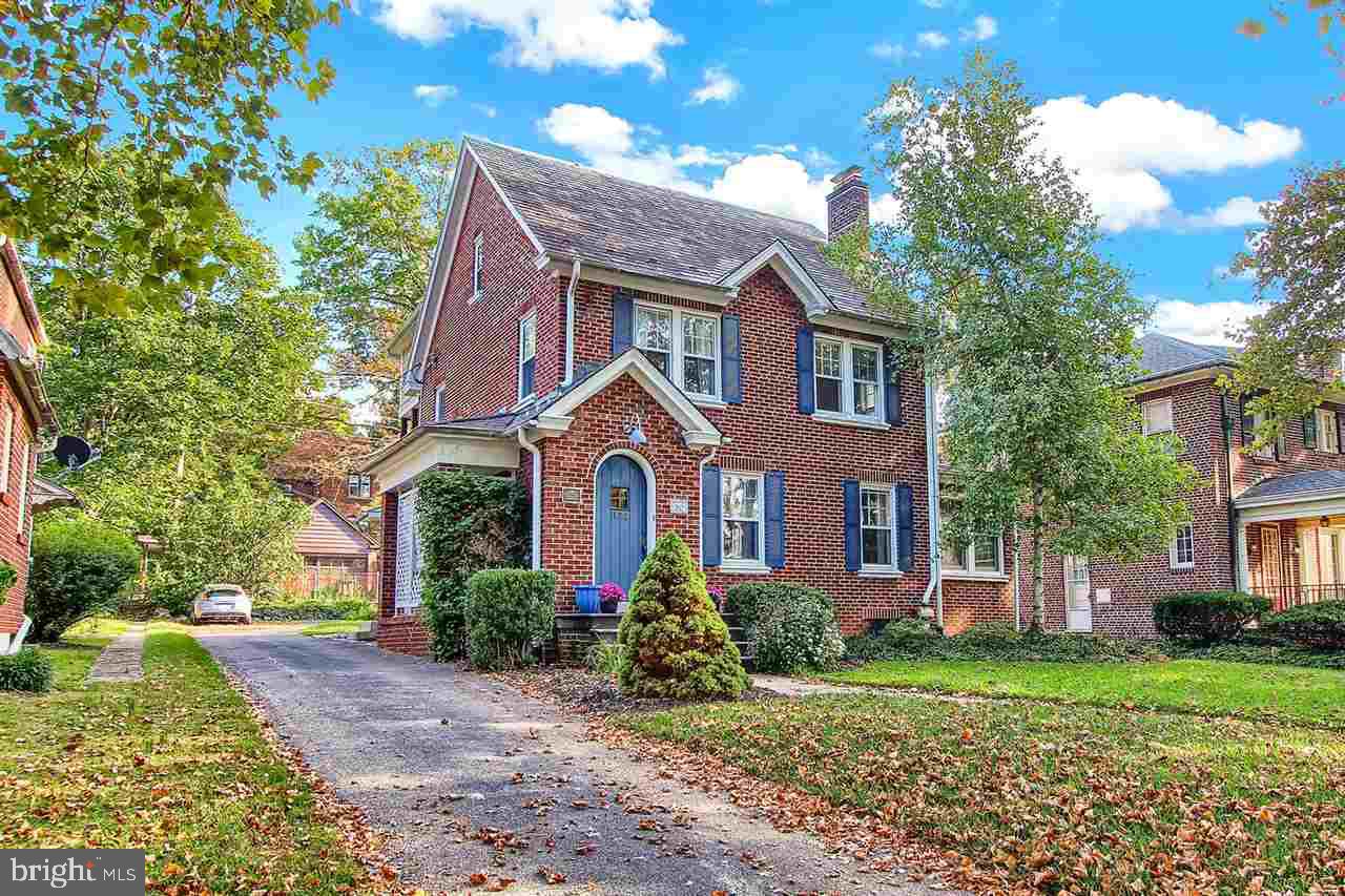 172 Irving Road York, PA 17403 - Photo 1 of 27 Gallery Image 1