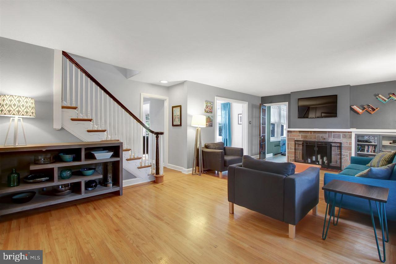 172 Irving Road York, PA 17403 - Photo 2 of 27 Gallery Image 2