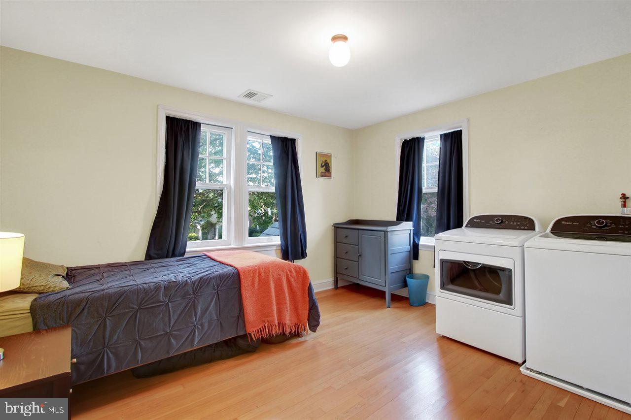 172 Irving Road York, PA 17403 - Photo 14 of 27 Gallery Image 14