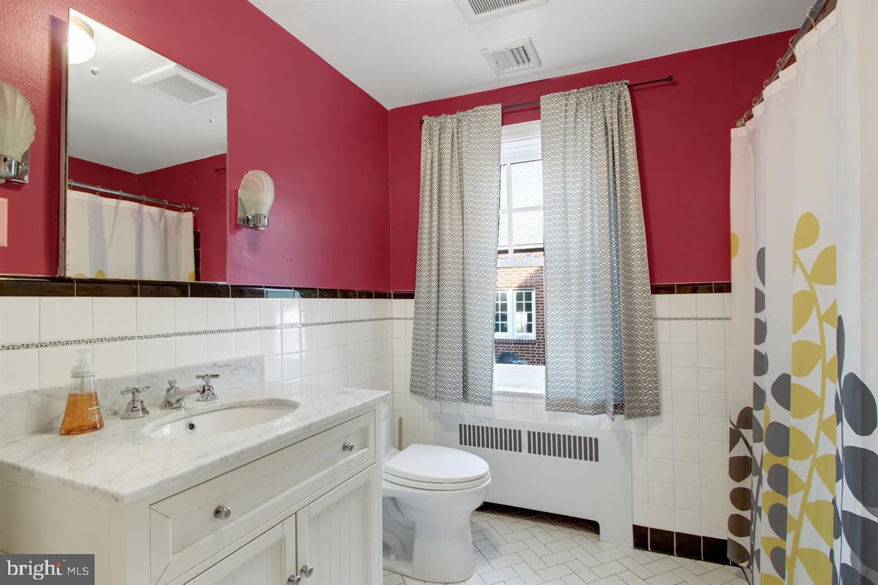 172 Irving Road York, PA 17403 - Photo 15 of 27 Gallery Image 15