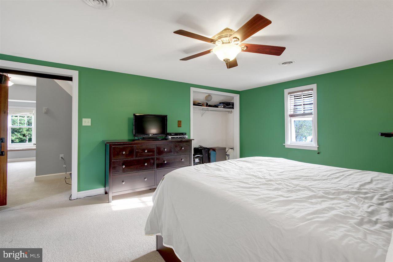 172 Irving Road York, PA 17403 - Photo 16 of 27 Gallery Image 16