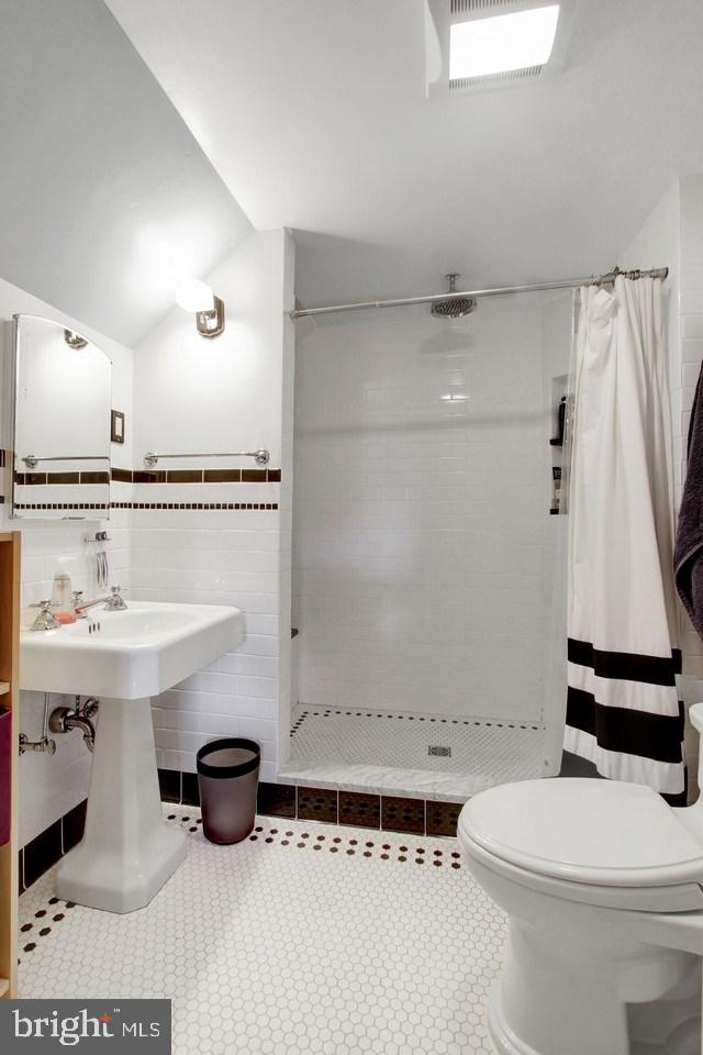 172 Irving Road York, PA 17403 - Photo 18 of 27 Gallery Image 18
