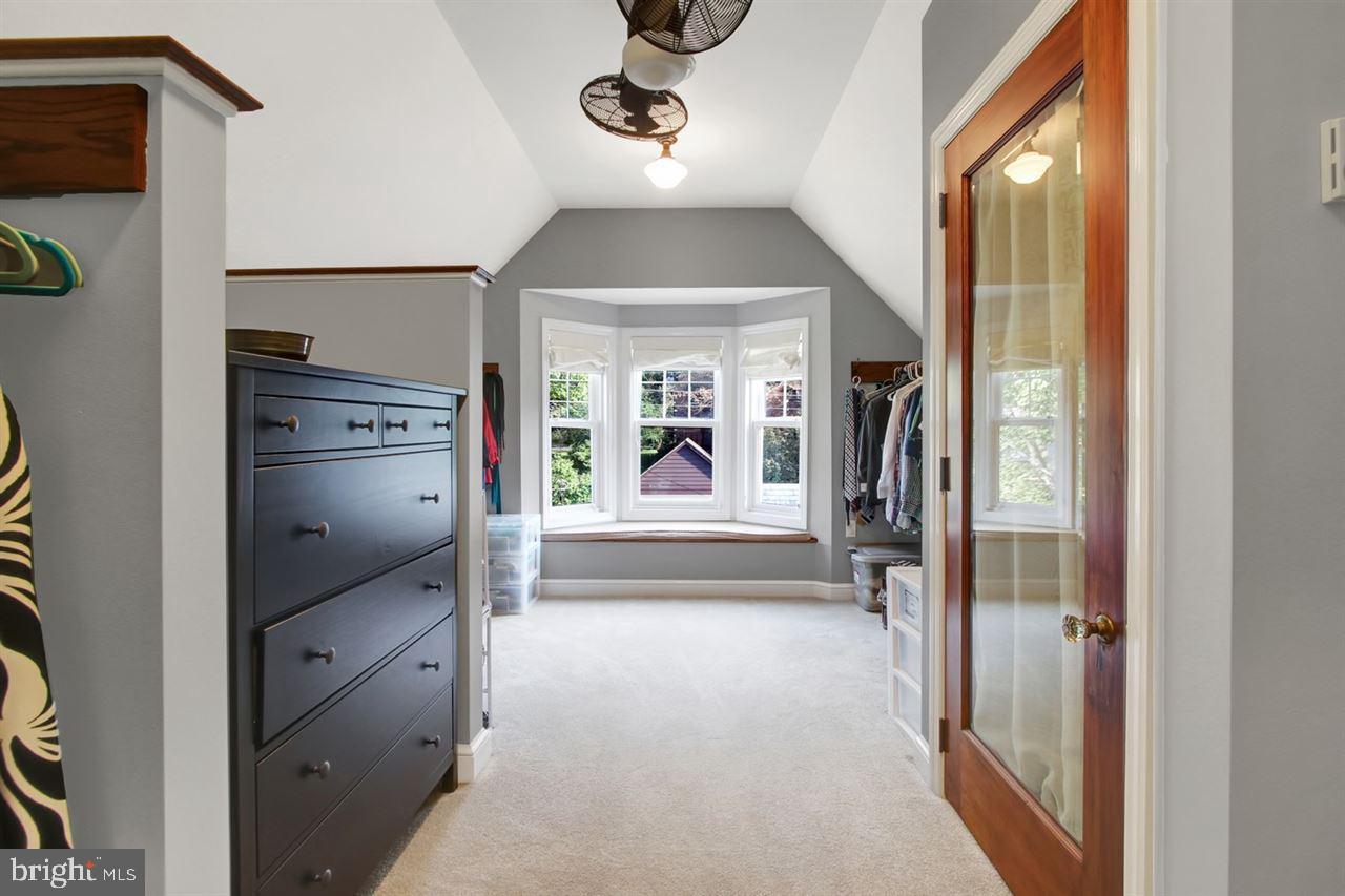 172 Irving Road York, PA 17403 - Photo 19 of 27 Gallery Image 19