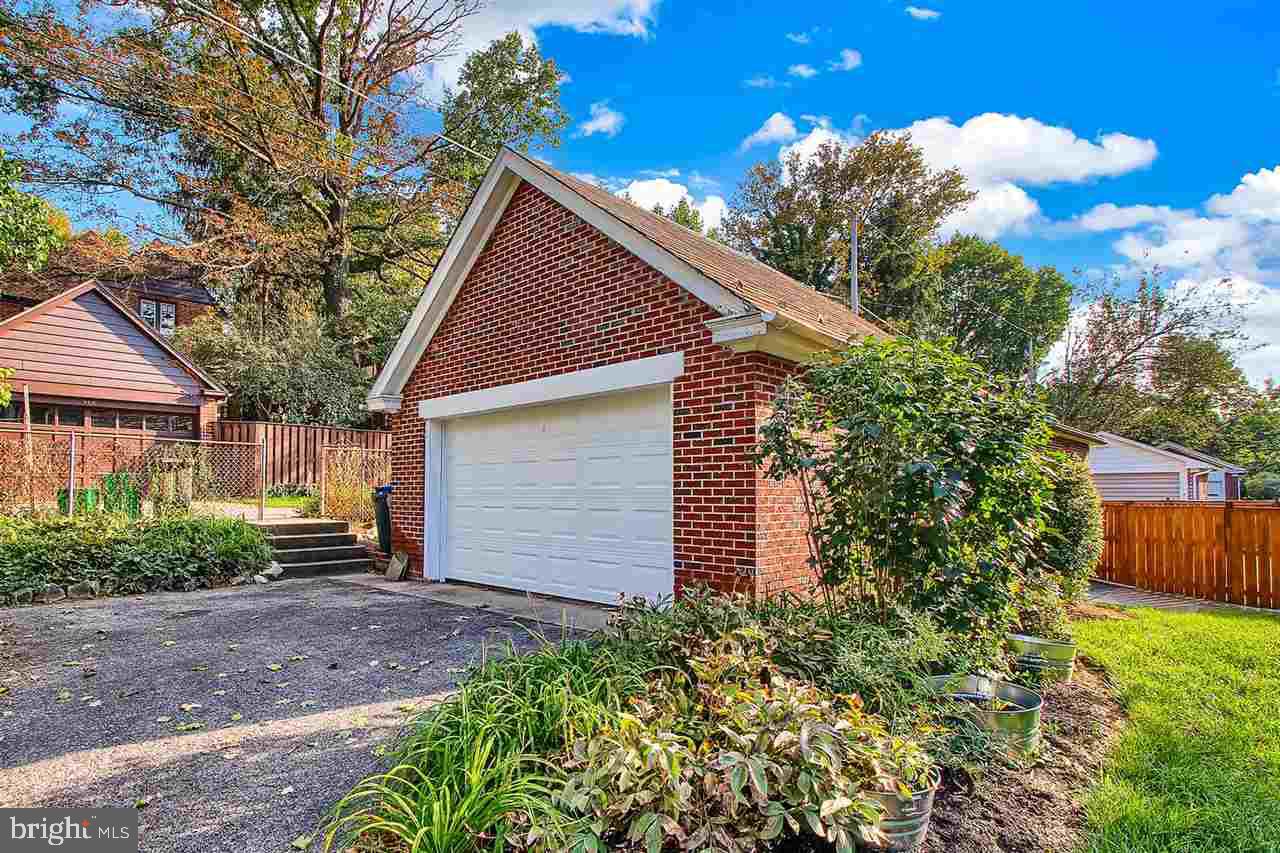 172 Irving Road York, PA 17403 - Photo 24 of 27 Gallery Image 24