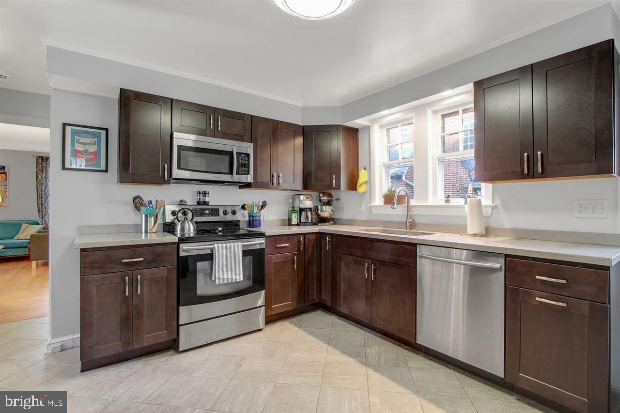 172 Irving Road York, PA 17403 - Photo 9 of 27 Gallery Image 9
