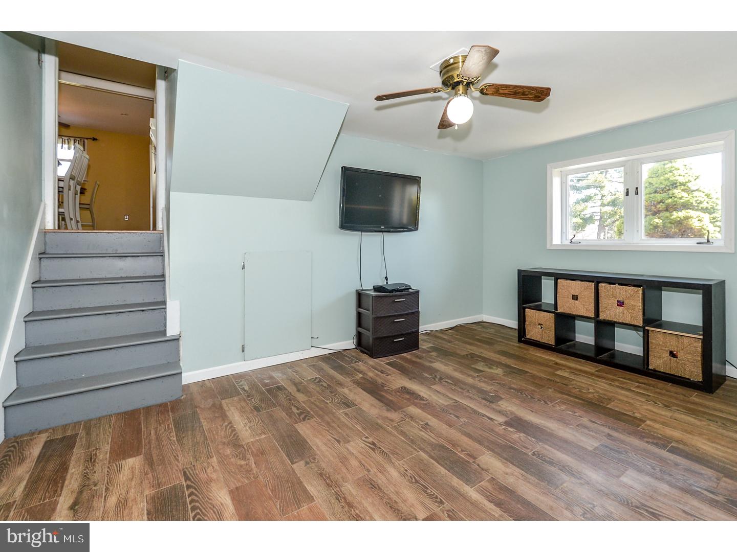 919 Hilltop Road Warminster, PA 18974 - Photo 18 of 25 Family Room