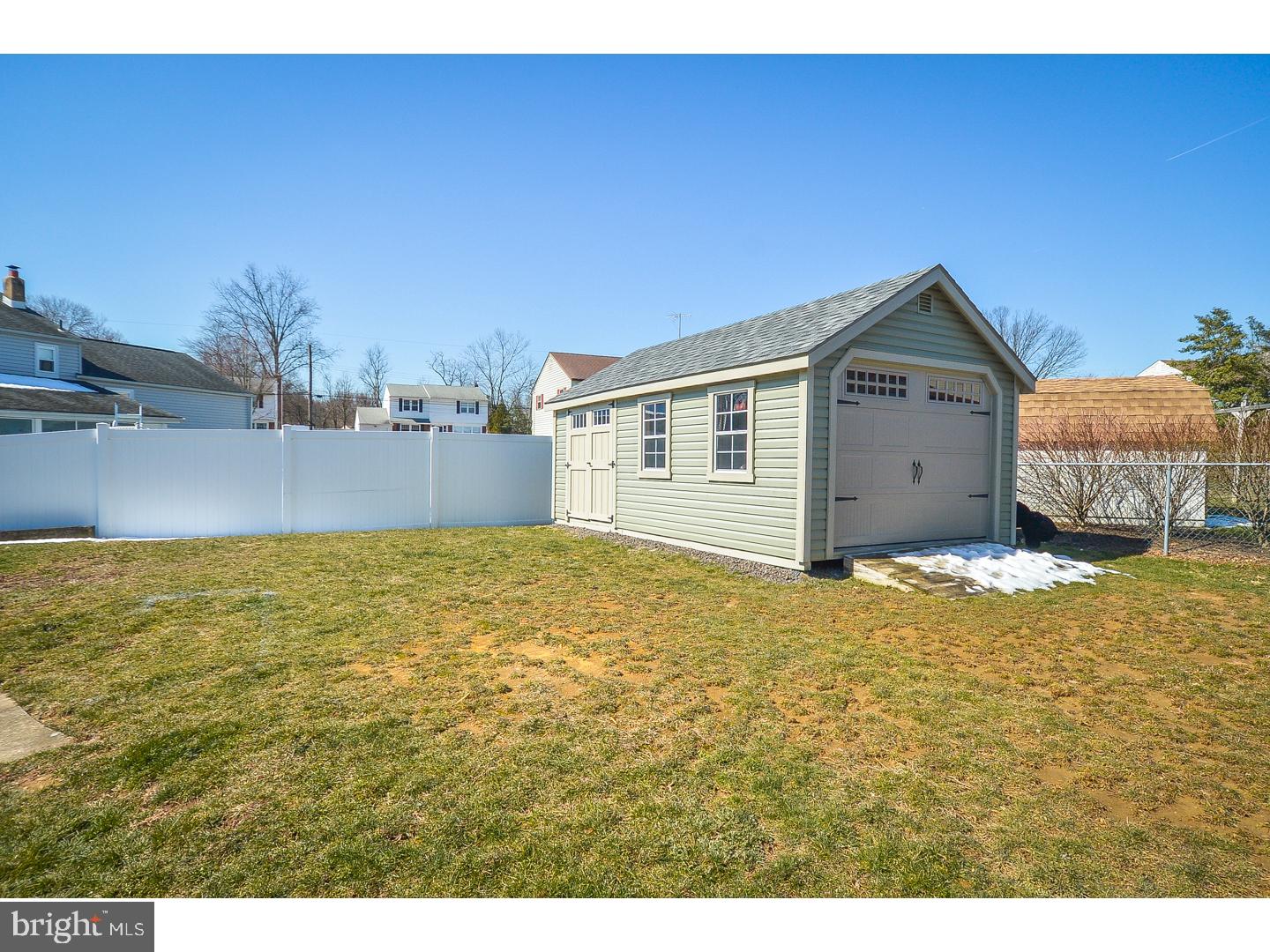 919 Hilltop Road Warminster, PA 18974 - Photo 24 of 25 Back Yard