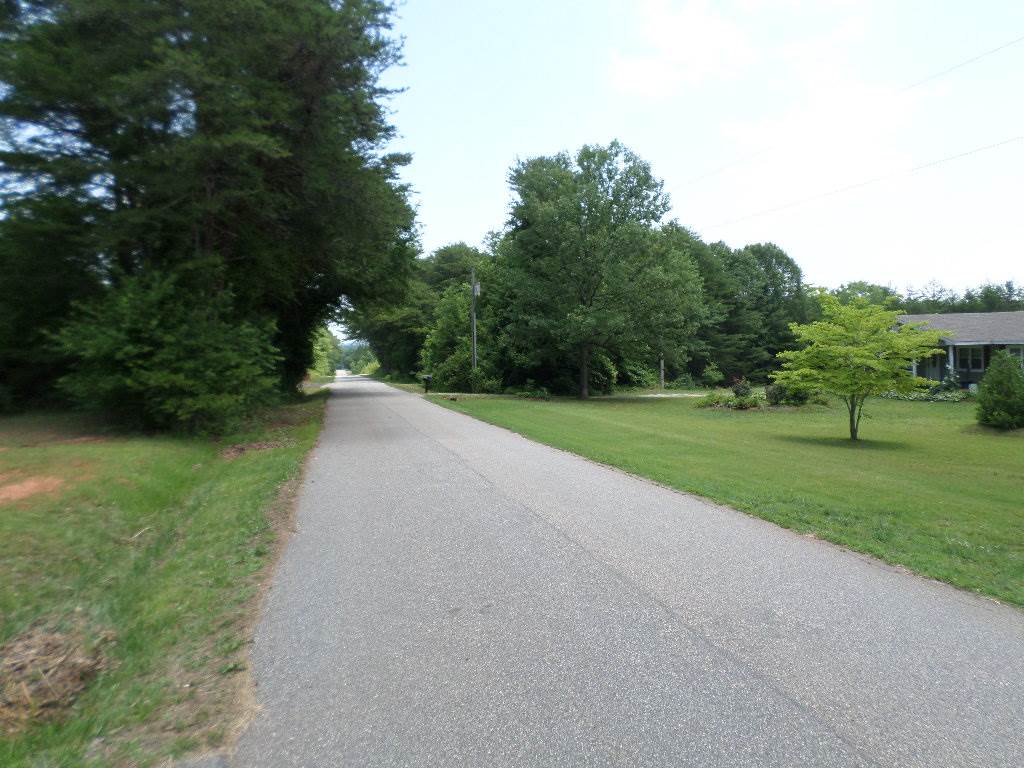 145 Grassland Road Campobello, SC 29322 - Photo 24 of 25 Gallery Image 24