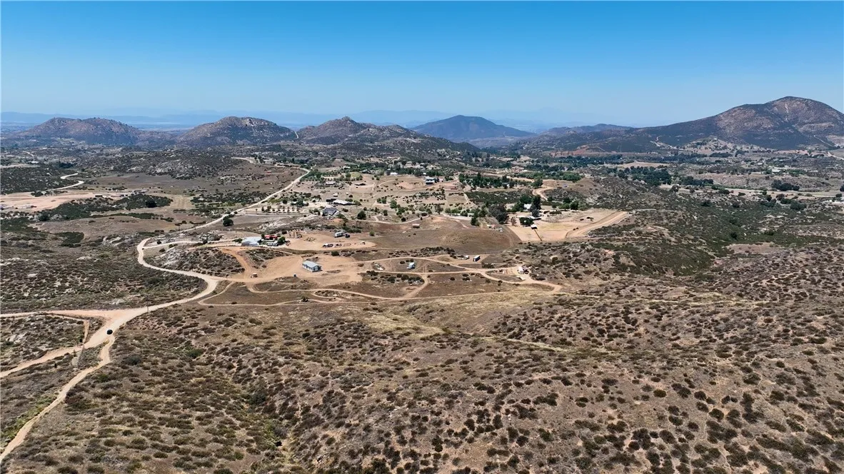 1 Intrepid Road Temecula, CA 92592 - Photo 7 of 13
