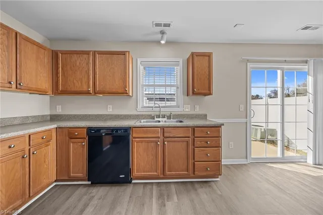 $224,900 | 4028 Tarrant Trace Circle, High Point, NC 27265