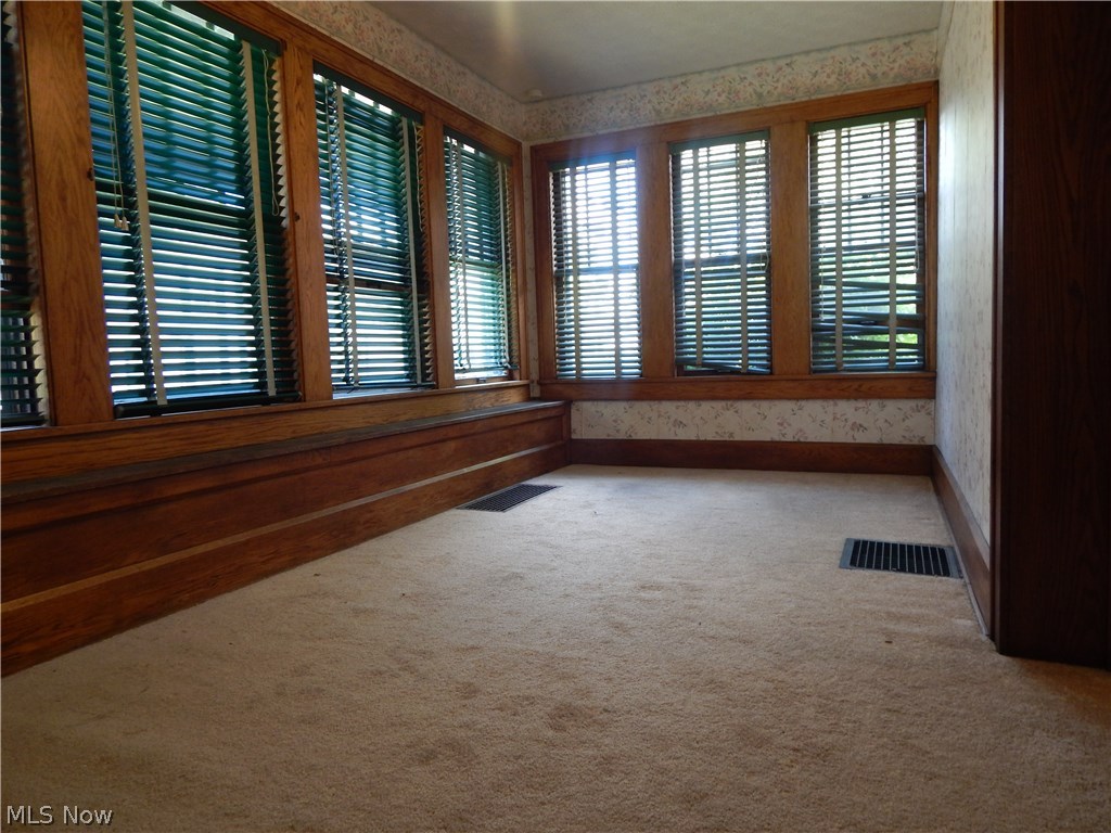 852 Walnut Road Southeast Massillon, OH 44646 - Photo 5 of 16 Gallery Image 5
