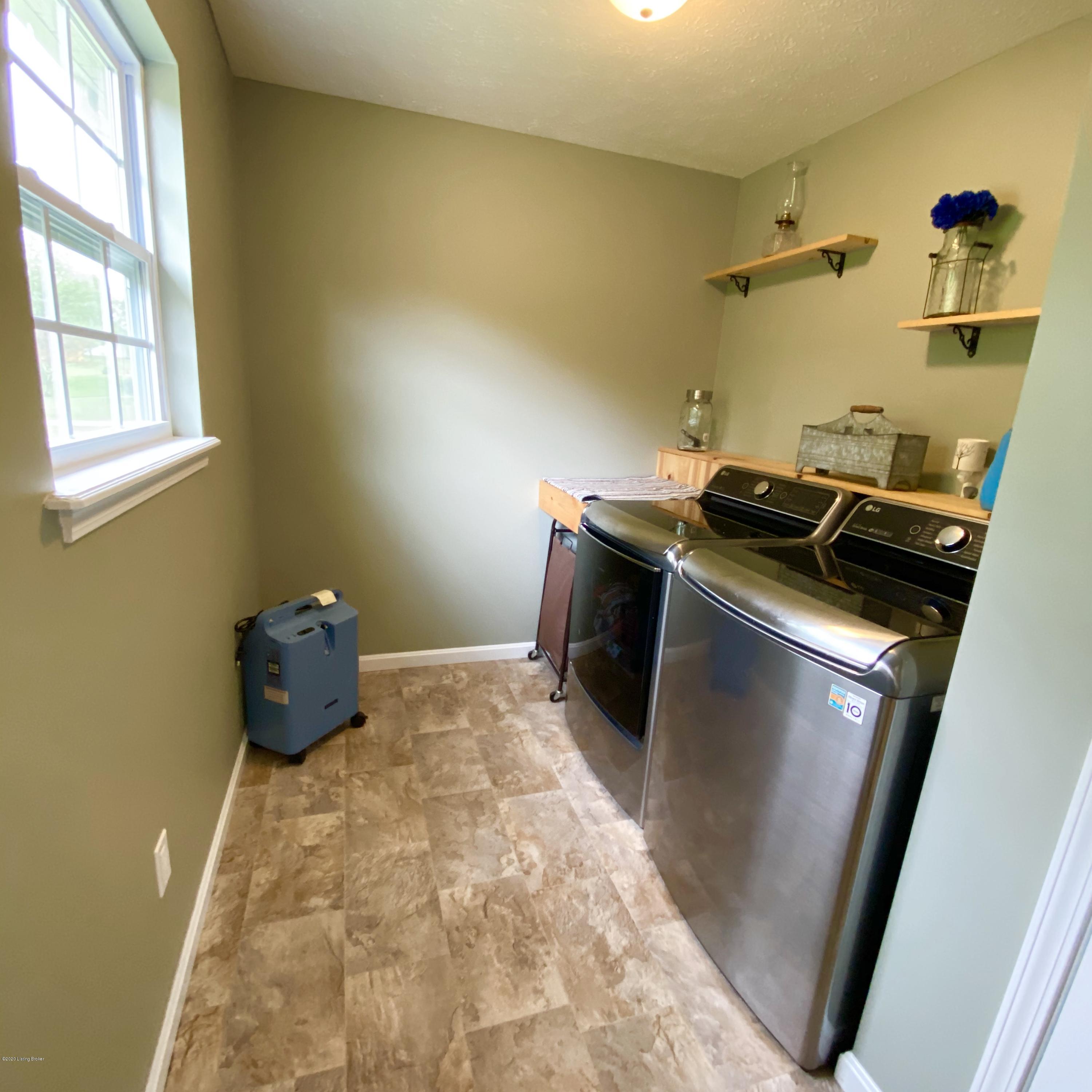 371 Tiptop Road Vine Grove, KY 40175 - Photo 17 of 49 IMG_1278