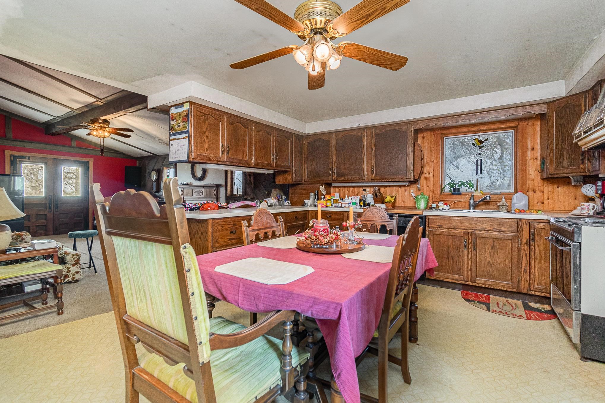 242 North Tuscola Road Bay City, MI 48708 - Photo 7 of 35