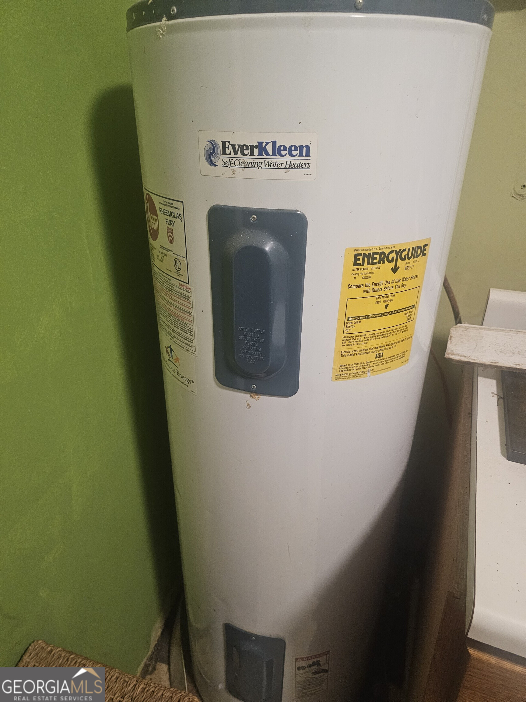 7131 Highway 27 Hamilton, GA 31811 - Photo 6 of 16 a close up of a sink