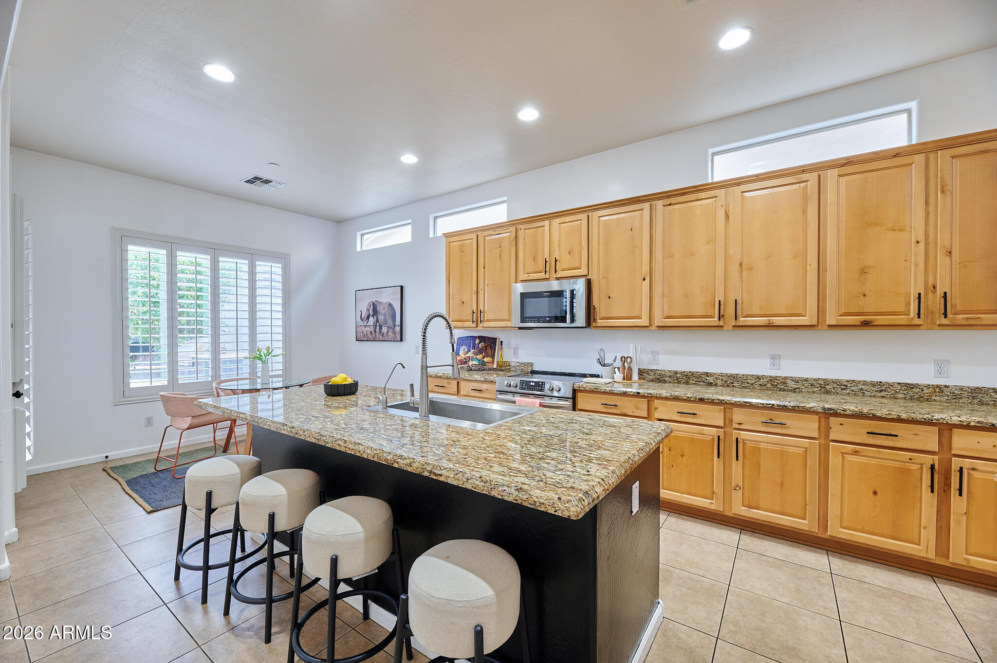 8623 South 22nd Street Phoenix, AZ 85042 - Photo 14 of 47 Interior Photo