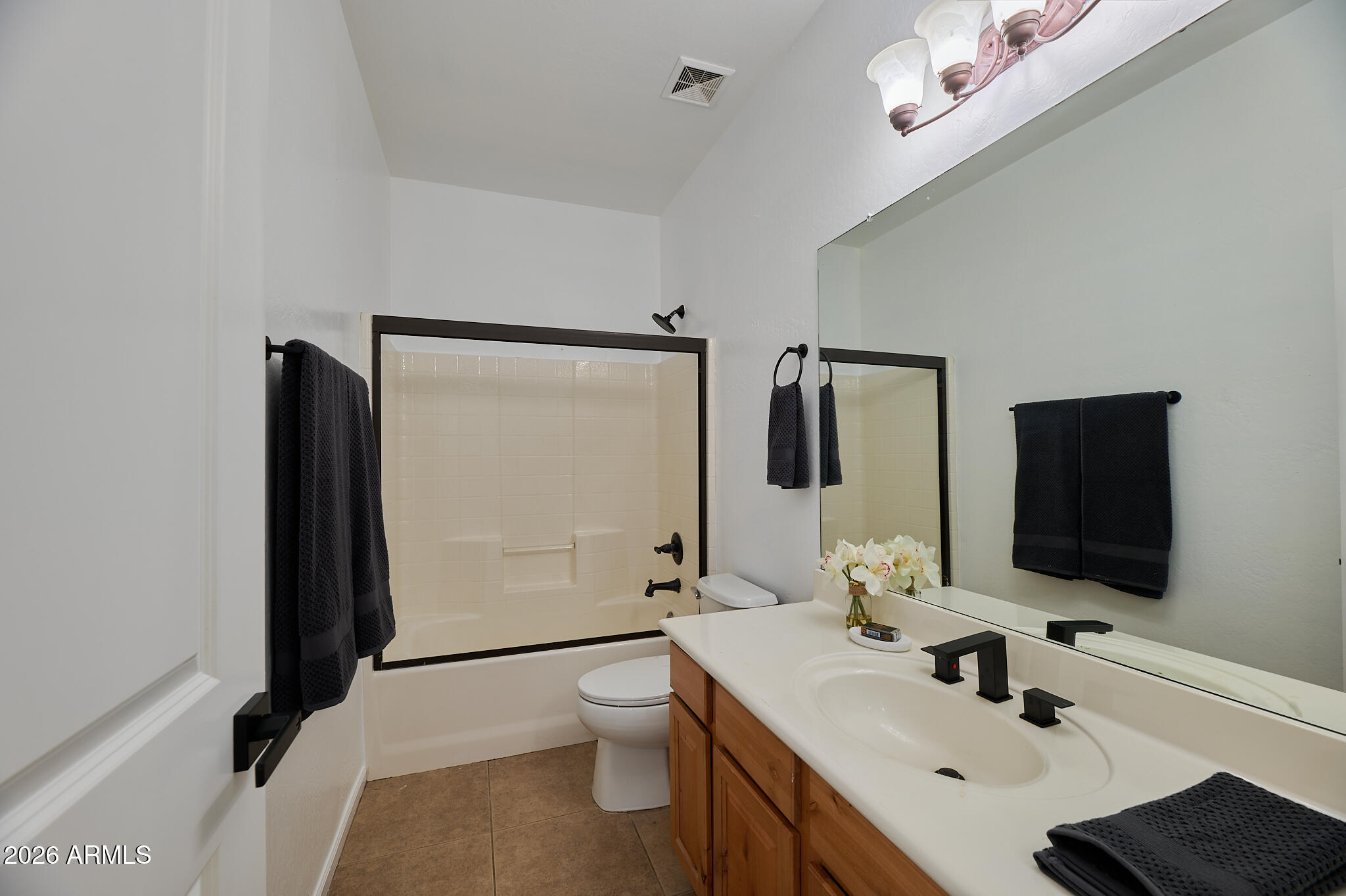 8623 South 22nd Street Phoenix, AZ 85042 - Photo 33 of 47 Interior Photo