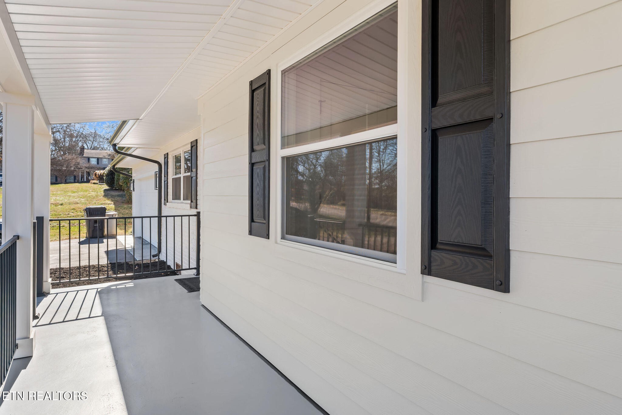 221 Medford Road Knoxville, TN 37922 - Photo 7 of 35 a view of a balcony