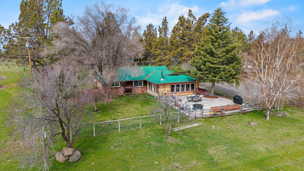47477 Gerber Road Bonanza, OR 97623 - Photo 2 of 63 47477GerberRd-87