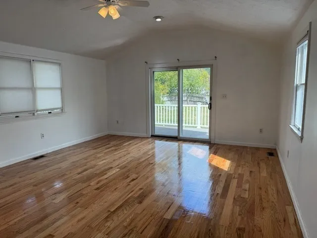 $3,300 | 208 Green Street, Unit 1, Weymouth, MA 02191