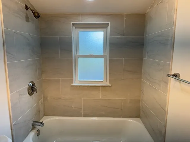 $3,300 | 208 Green Street, Unit 1, Weymouth, MA 02191