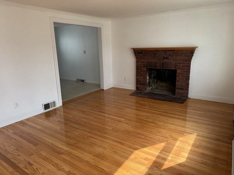 208 Green Street, Unit 1 Weymouth, MA 02191 - Photo 5 of 33