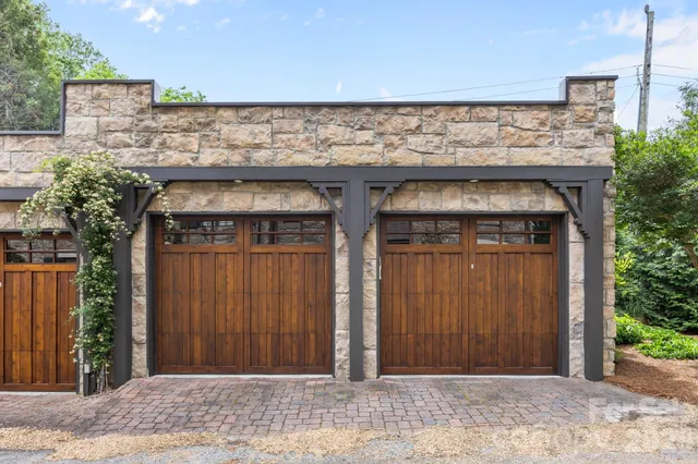 $2,395,000 | 1550 High Street, Charlotte, NC 28211