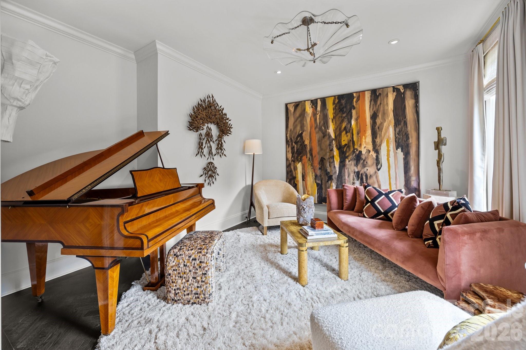 1550 High Street Charlotte, NC 28211 - Photo 4 of 34 a living room with furniture a rug and a window