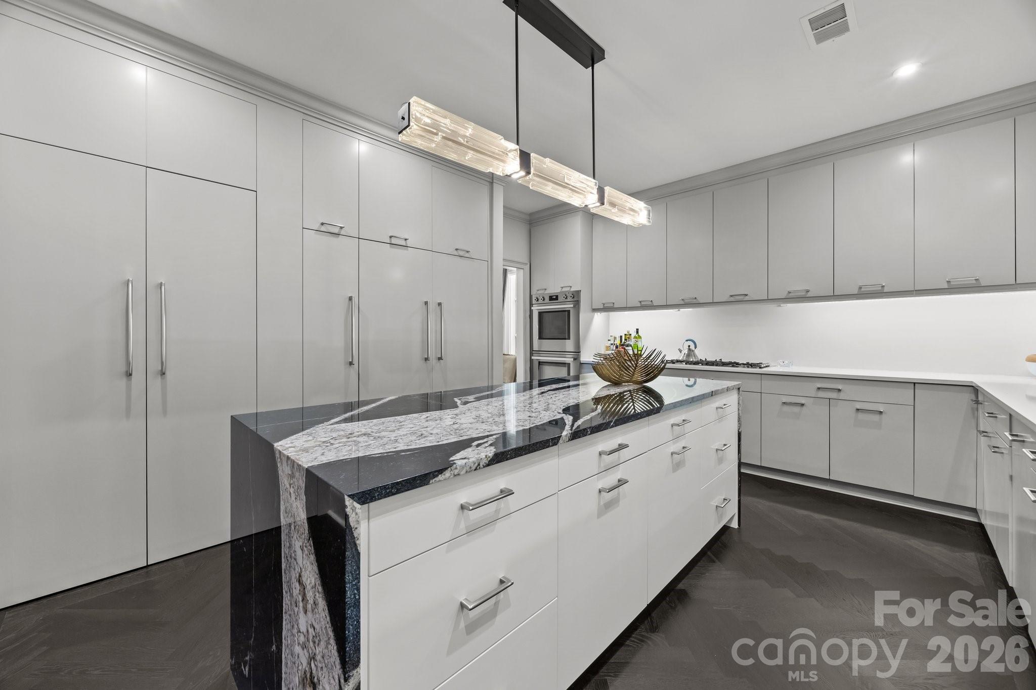 1550 High Street Charlotte, NC 28211 - Photo 8 of 34 a kitchen with a sink cabinets and window