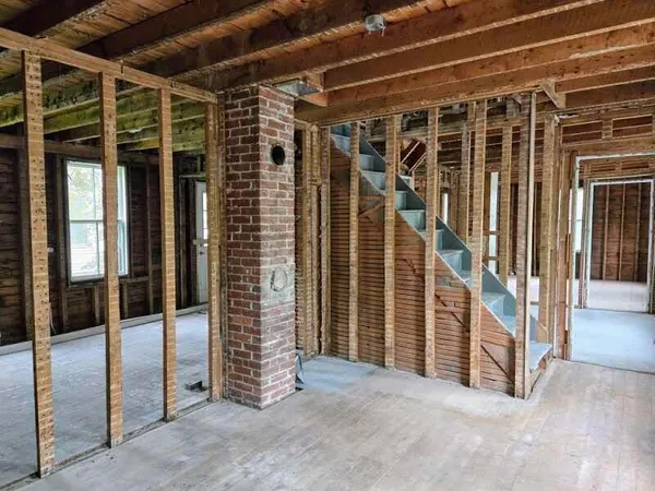 $149,900 | 12 Depot Street, Kingfield, ME 04947