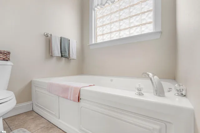 $395,400 | 387 Bright Farm Road, Duncan, SC 29334