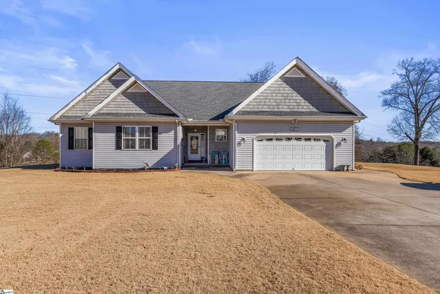 $395,400 | 387 Bright Farm Road, Duncan, SC 29334