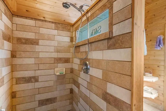 $395,400 | 387 Bright Farm Road, Duncan, SC 29334