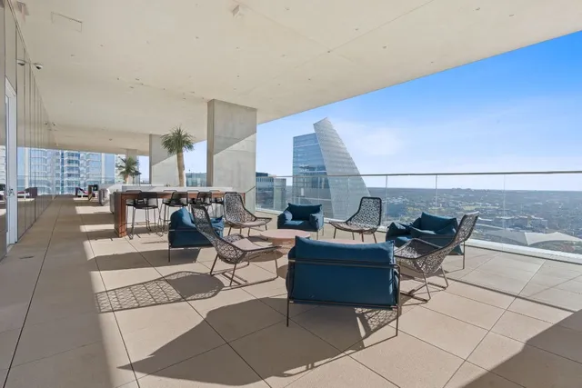 $4,500 | 301 West Avenue, Unit 5006, Austin, TX 78701