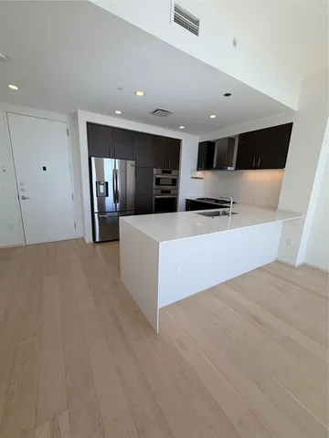 $4,500 | 301 West Avenue, Unit 5006, Austin, TX 78701