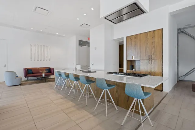 $4,500 | 301 West Avenue, Unit 5006, Austin, TX 78701