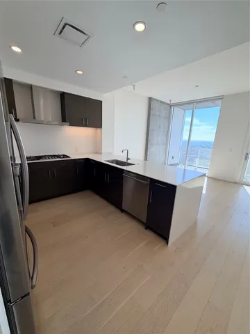 $4,500 | 301 West Avenue, Unit 5006, Austin, TX 78701