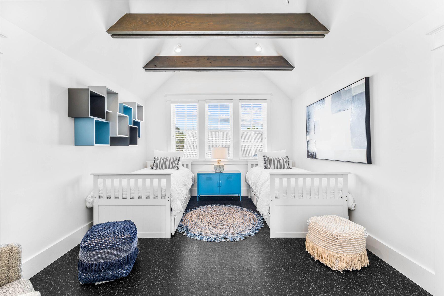 79 Cedar Post Road Santa Rosa Beach, FL 32459 - Photo 27 of 55 a living room with furniture and a window