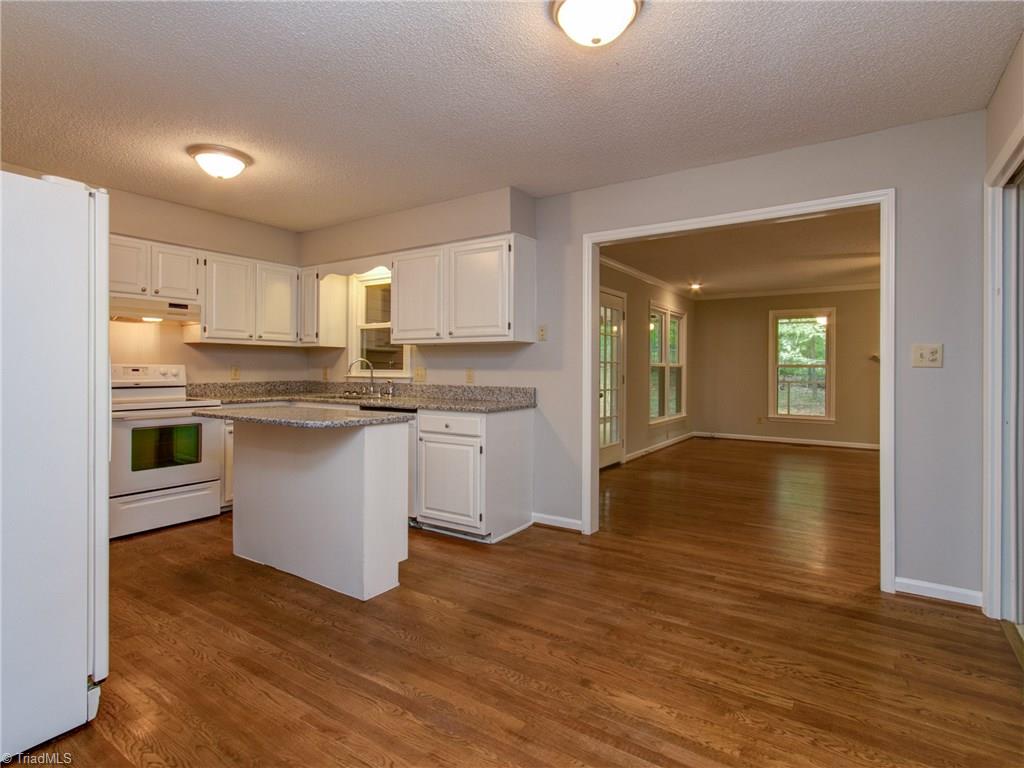 2601 Gordon Road High Point, NC 27265 - Photo 6 of 26 Gallery Image 6