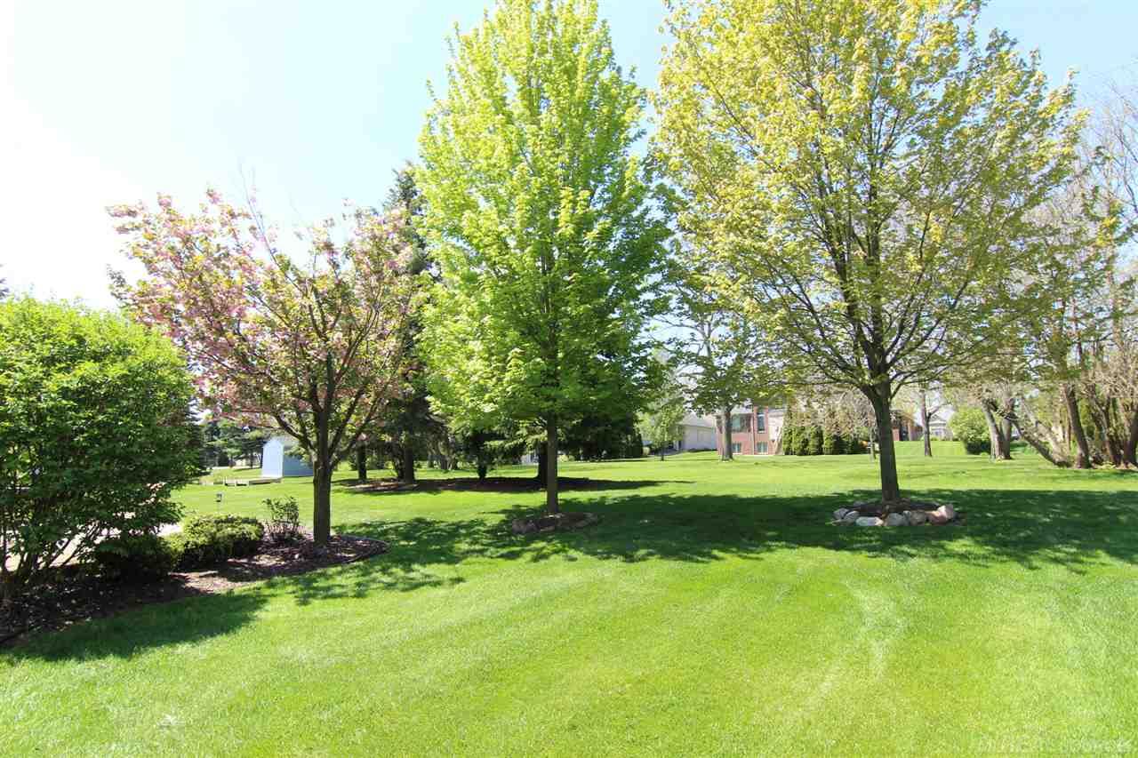 898 Rambling Drive Rochester, MI 48307 - Photo 9 of 45 31291388-8.JPG