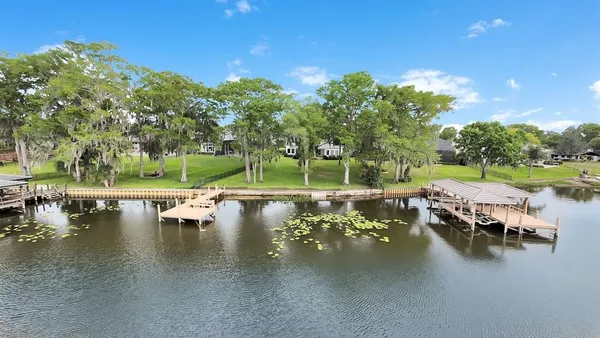 $2,095,000 | 2820 Bear Island Pointe, Winter Park, FL 32792