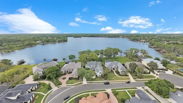 $2,095,000 | 2820 Bear Island Pointe, Winter Park, FL 32792