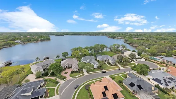 $2,095,000 | 2820 Bear Island Pointe, Winter Park, FL 32792